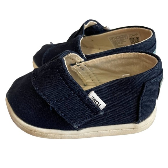TOMS Navy Slip On Shoes Size 4 - Picture 1 of 7